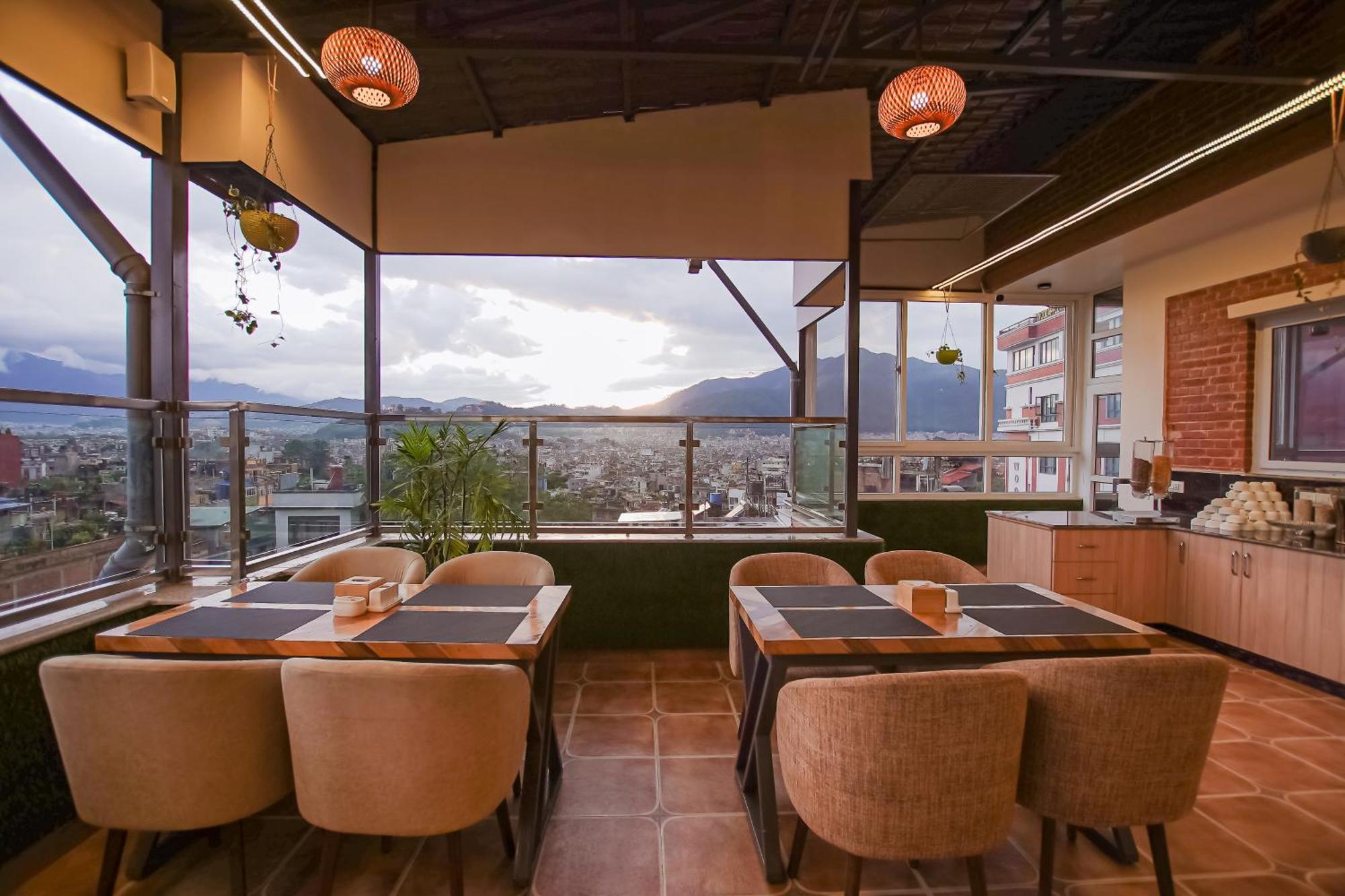 Hotel Vistara Kathmandu Exteriör bild