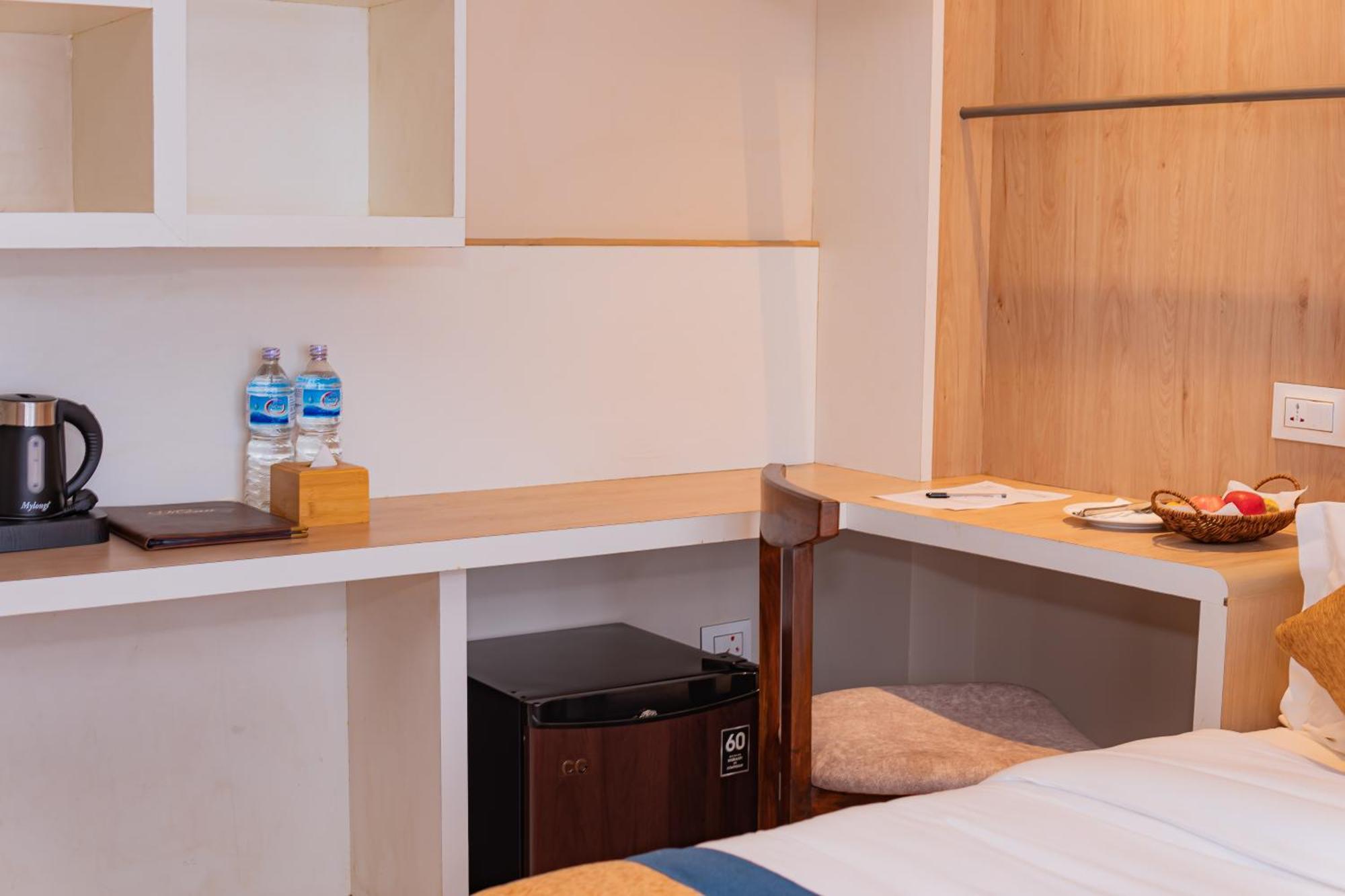 Hotel Vistara Kathmandu Exteriör bild