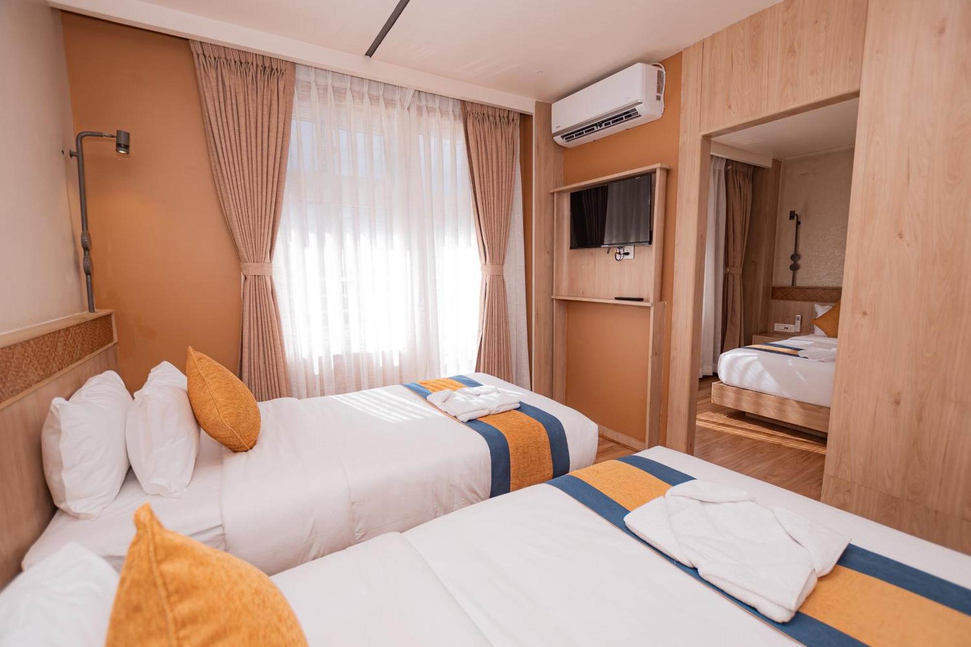 Hotel Vistara Kathmandu Exteriör bild