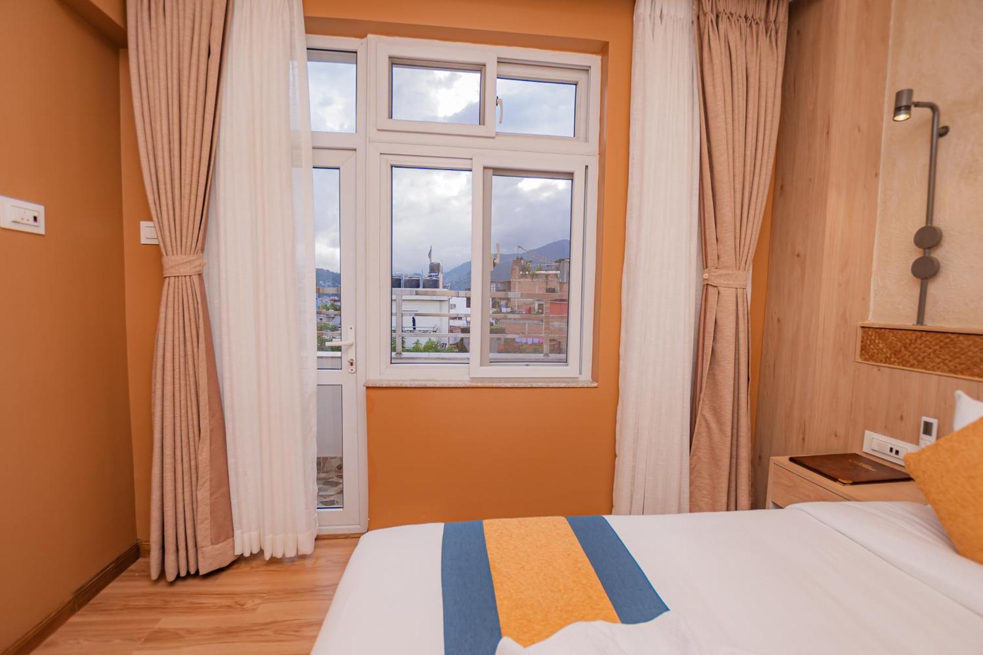 Hotel Vistara Kathmandu Exteriör bild
