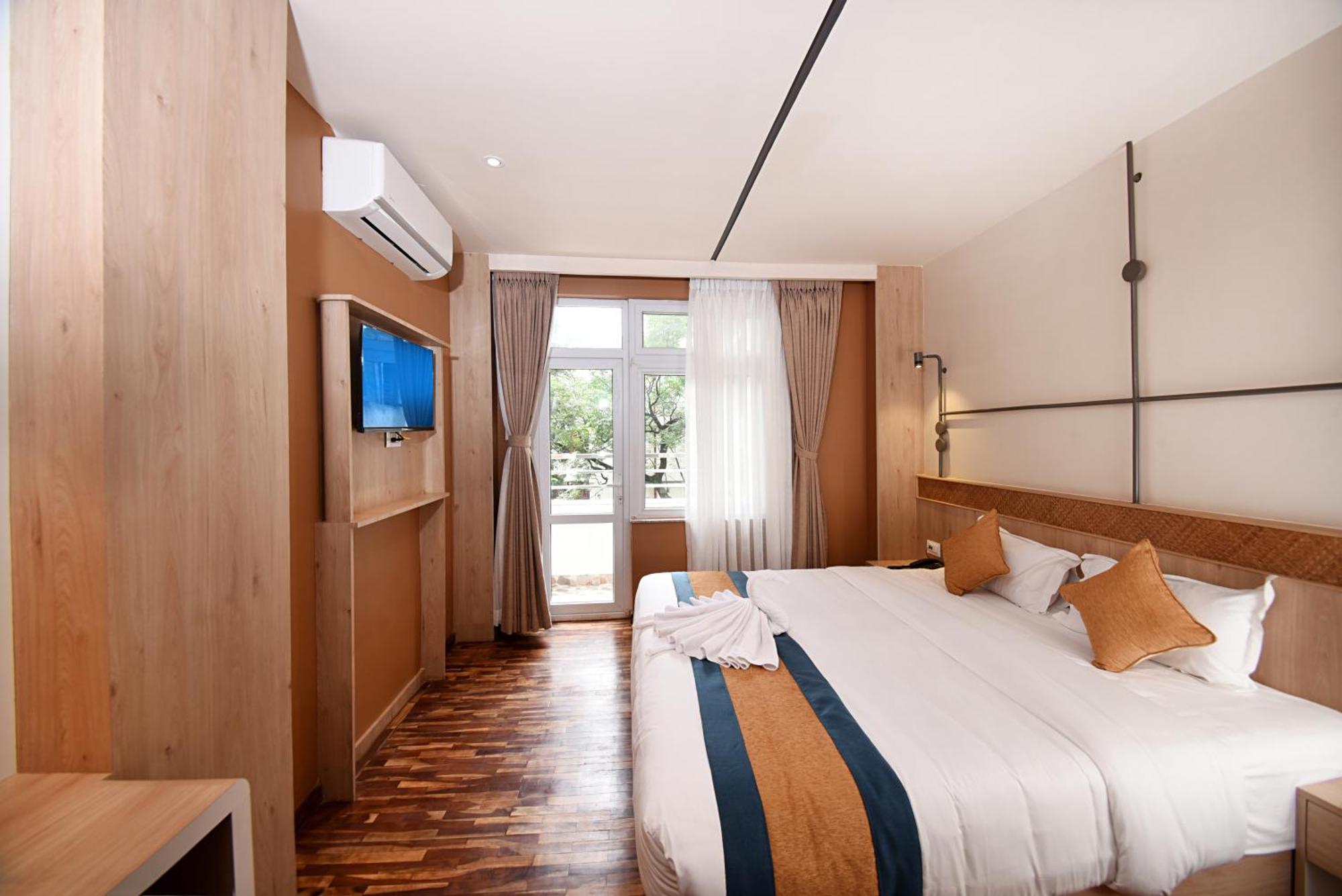 Hotel Vistara Kathmandu Exteriör bild